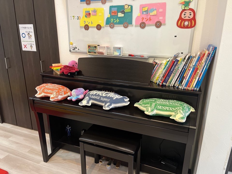 あゆみ室内風景ピアノ